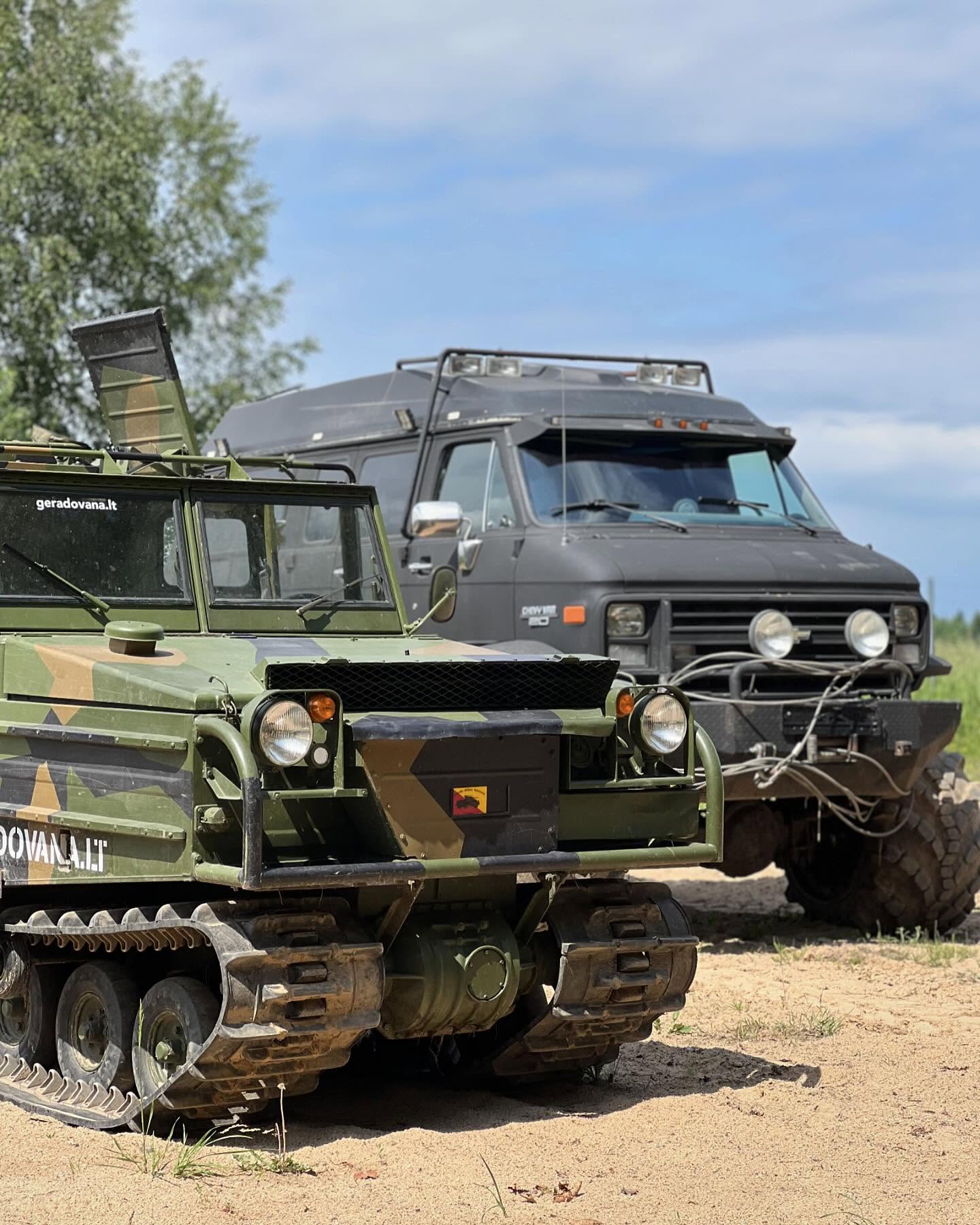 Išbandyk karinį pėstininkų transporterį