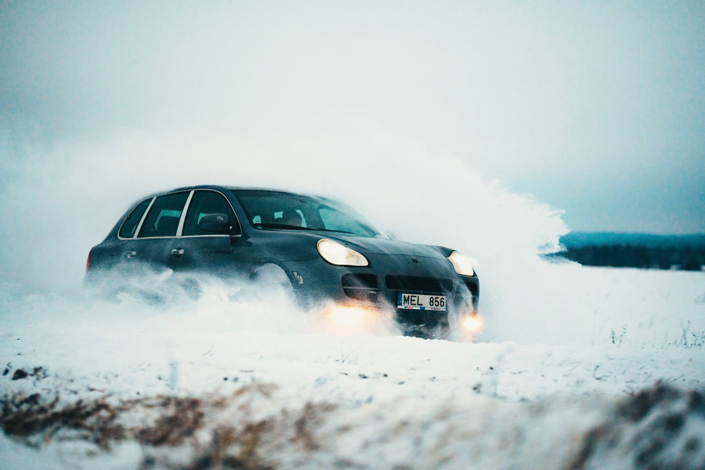 Pasivažinėjimas su „Porsche Cayenne S“ specialioje bekelės trasoje